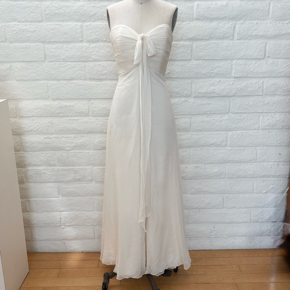 Monique Lhuillier 100% Silk chiffon wedding dress
